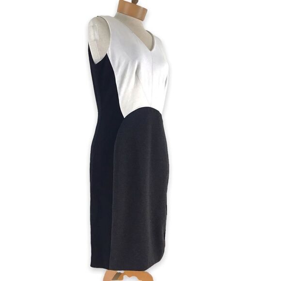 Vince Camuto v-neck sleeveless dress - Picture 1 of 8